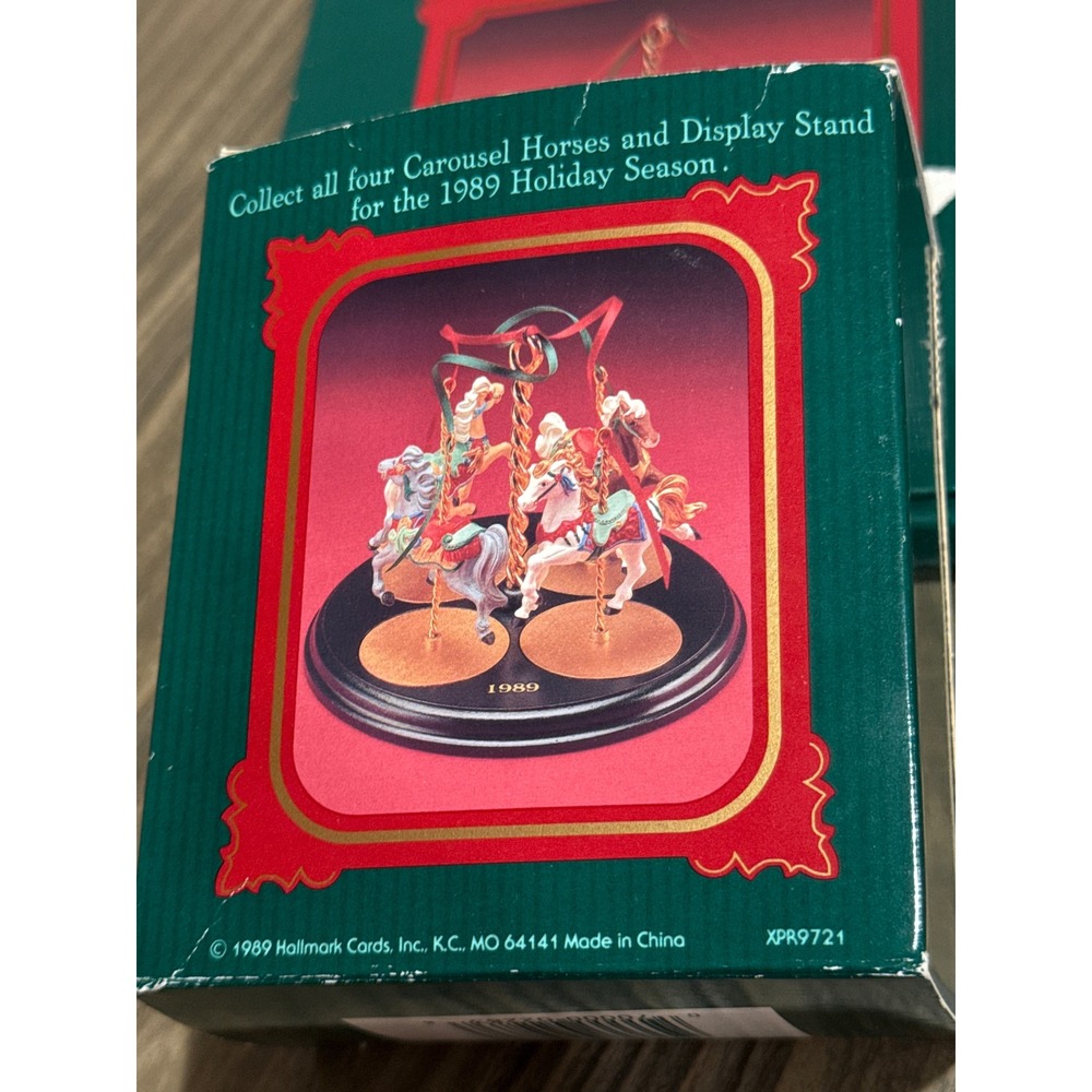 Vintage 1989 Hallmark Christmas Carousel Horse Display Stand & 4 Ornaments Set